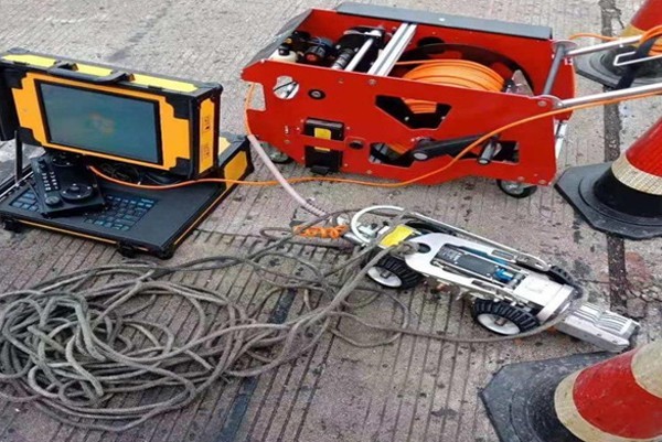 维扬CCTV管道检测机器人