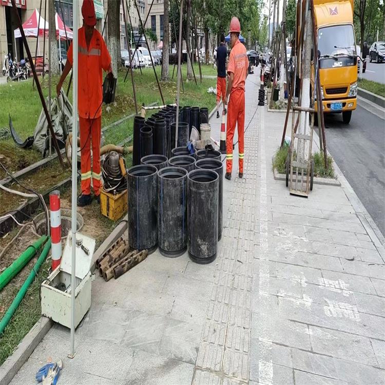 维扬管道短管置换修复